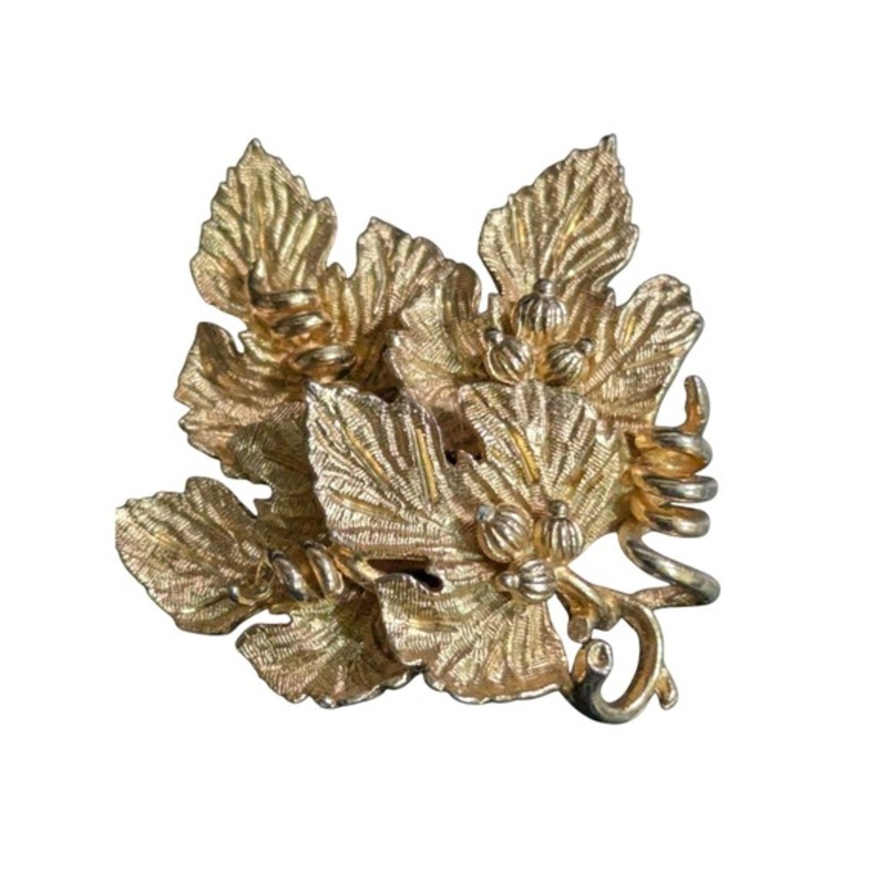 Francois Vintage‎ Gold Tone Leaf and Acorn Brooch Pin Botanical Textured Design